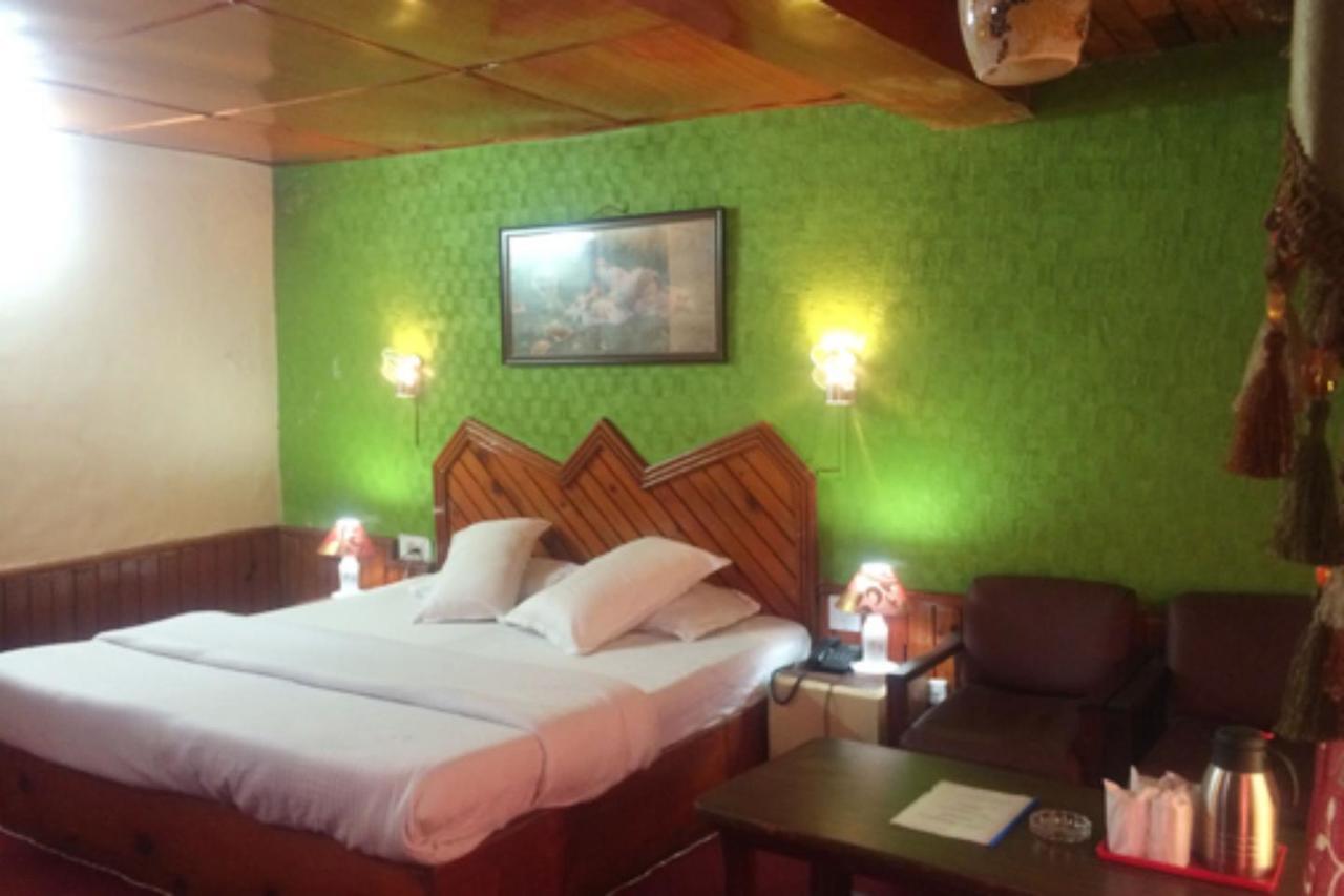 Hotel Him View Manāli Esterno foto