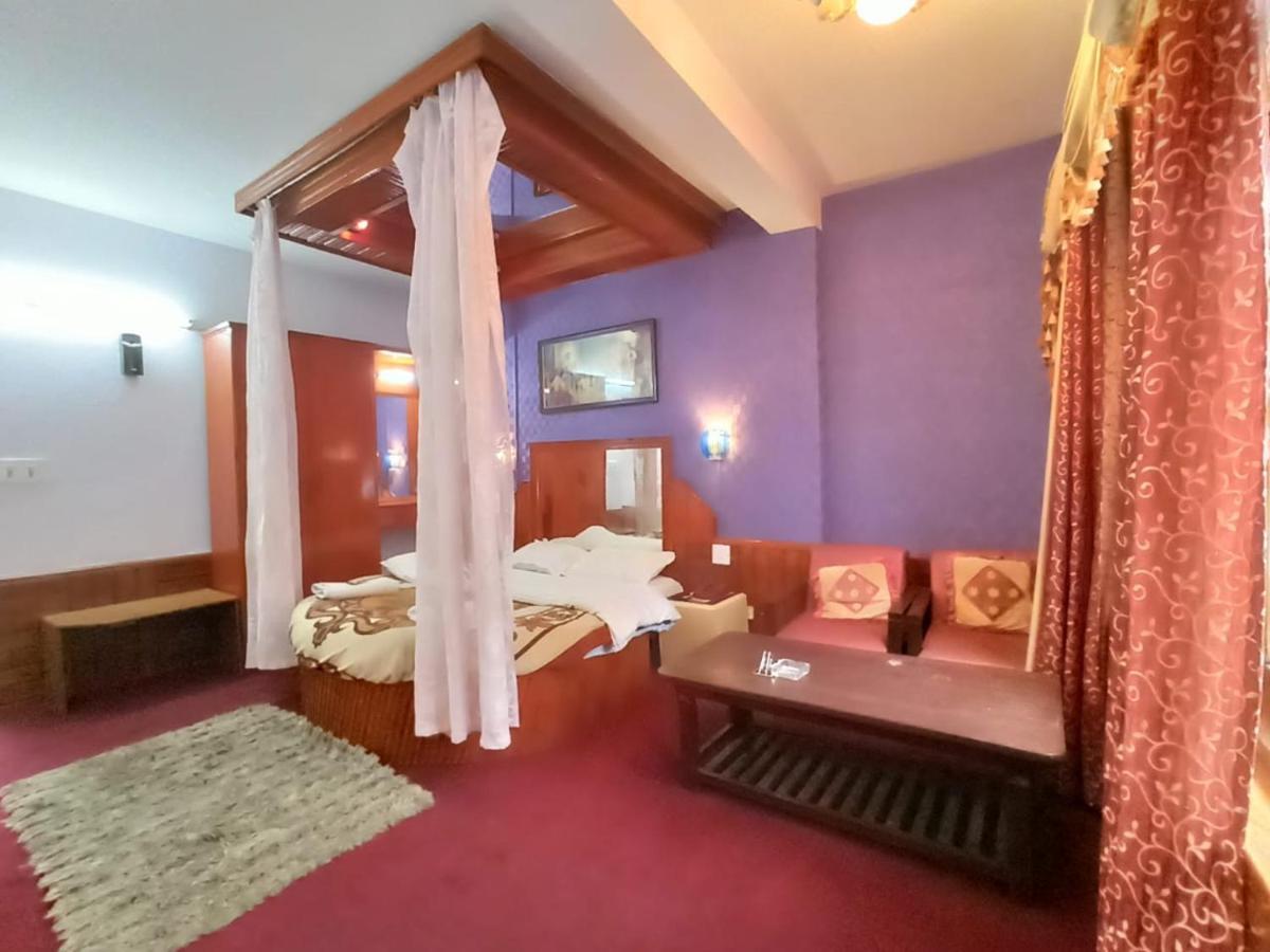 Hotel Him View Manāli Esterno foto